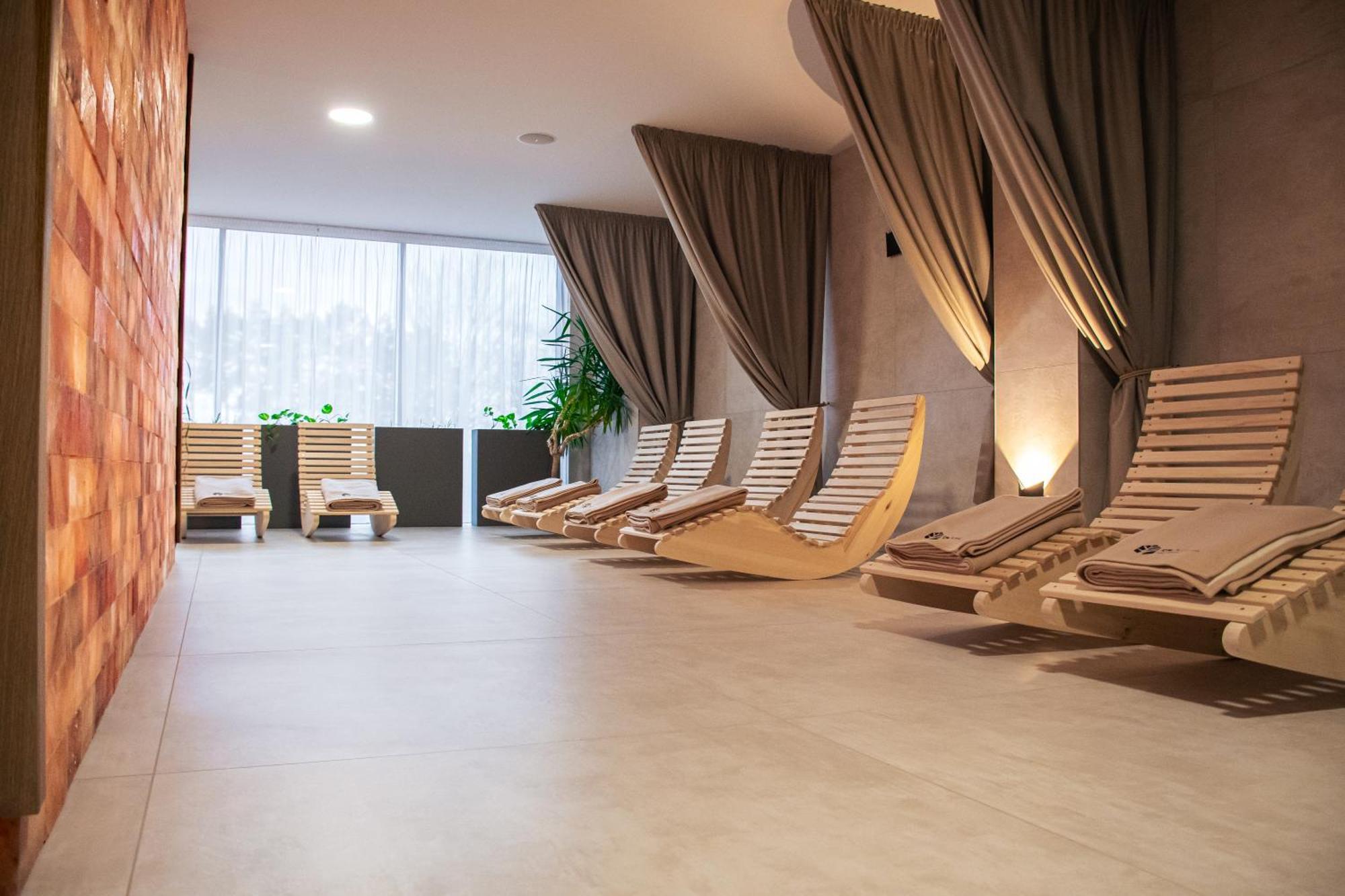 Rm Hotel Wellness & Congress Prievidza Dış mekan fotoğraf