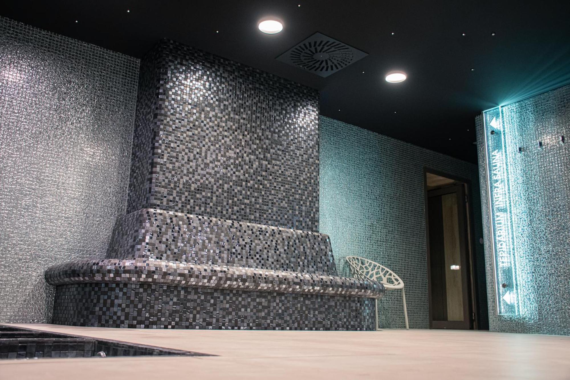 Rm Hotel Wellness & Congress Prievidza Dış mekan fotoğraf