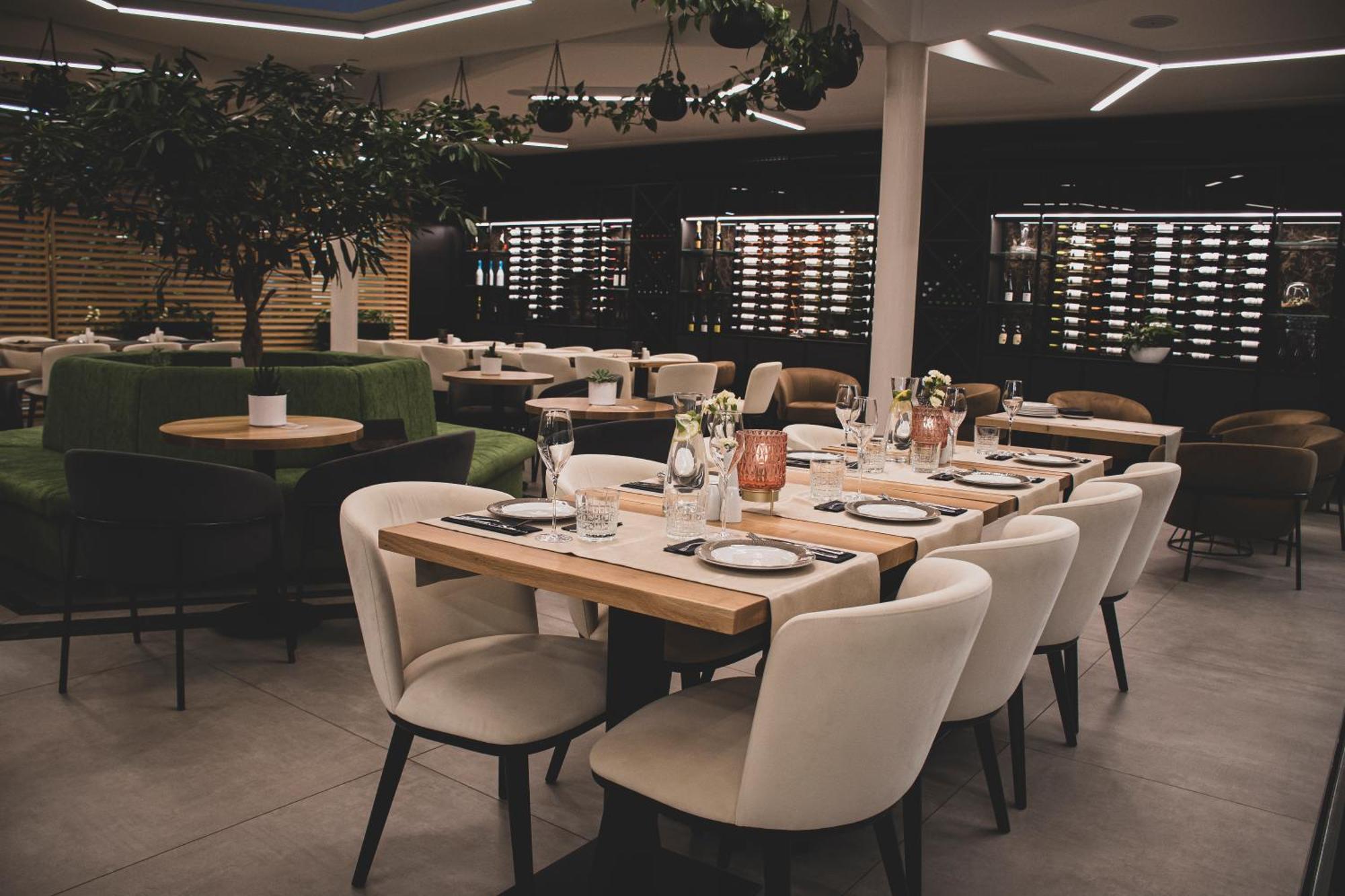 Rm Hotel Wellness & Congress Prievidza Dış mekan fotoğraf