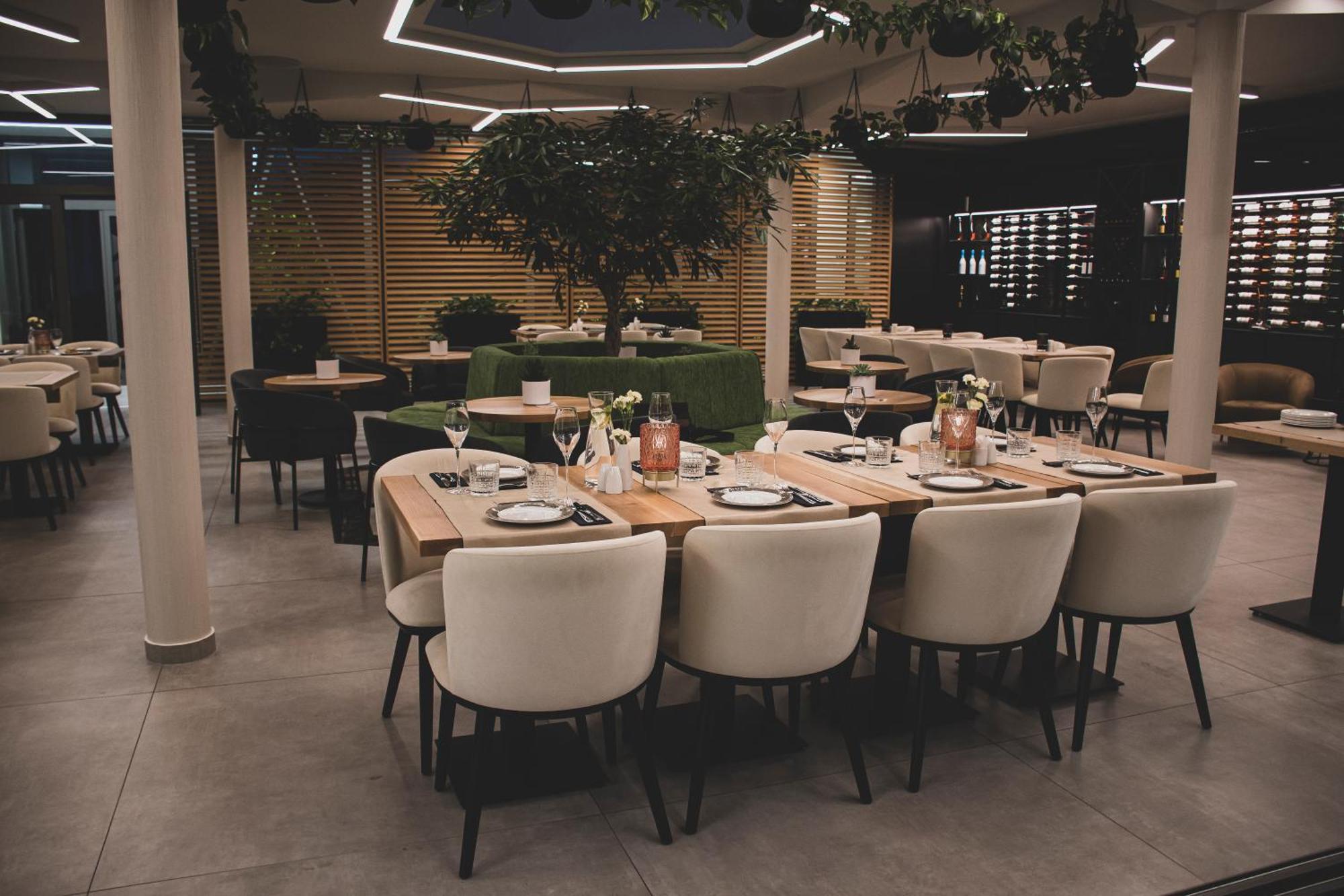 Rm Hotel Wellness & Congress Prievidza Dış mekan fotoğraf