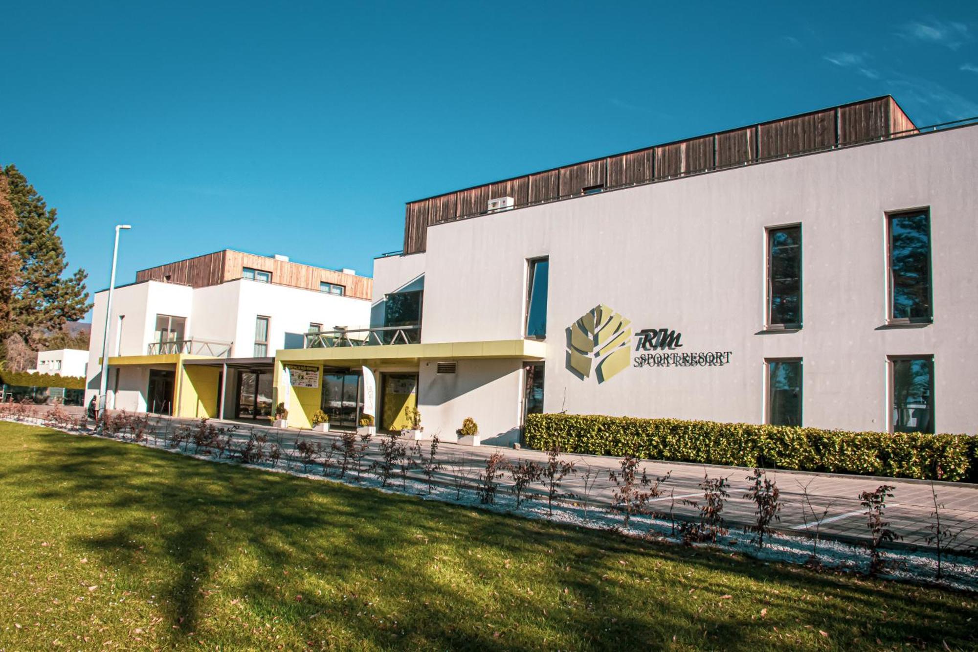Rm Hotel Wellness & Congress Prievidza Dış mekan fotoğraf