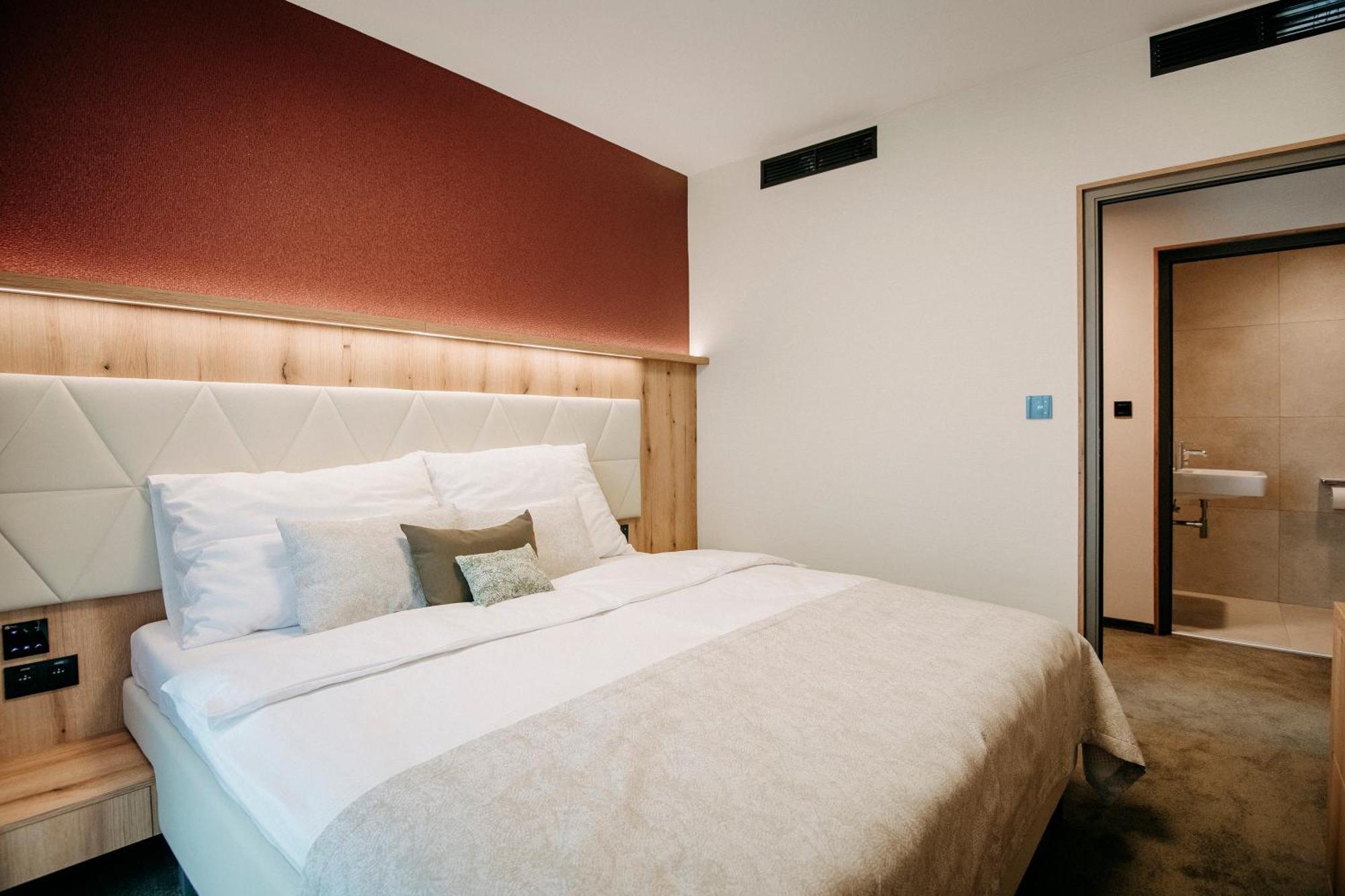 Rm Hotel Wellness & Congress Prievidza Dış mekan fotoğraf