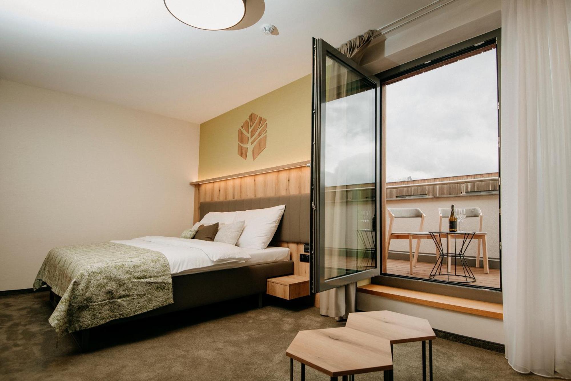 Rm Hotel Wellness & Congress Prievidza Dış mekan fotoğraf