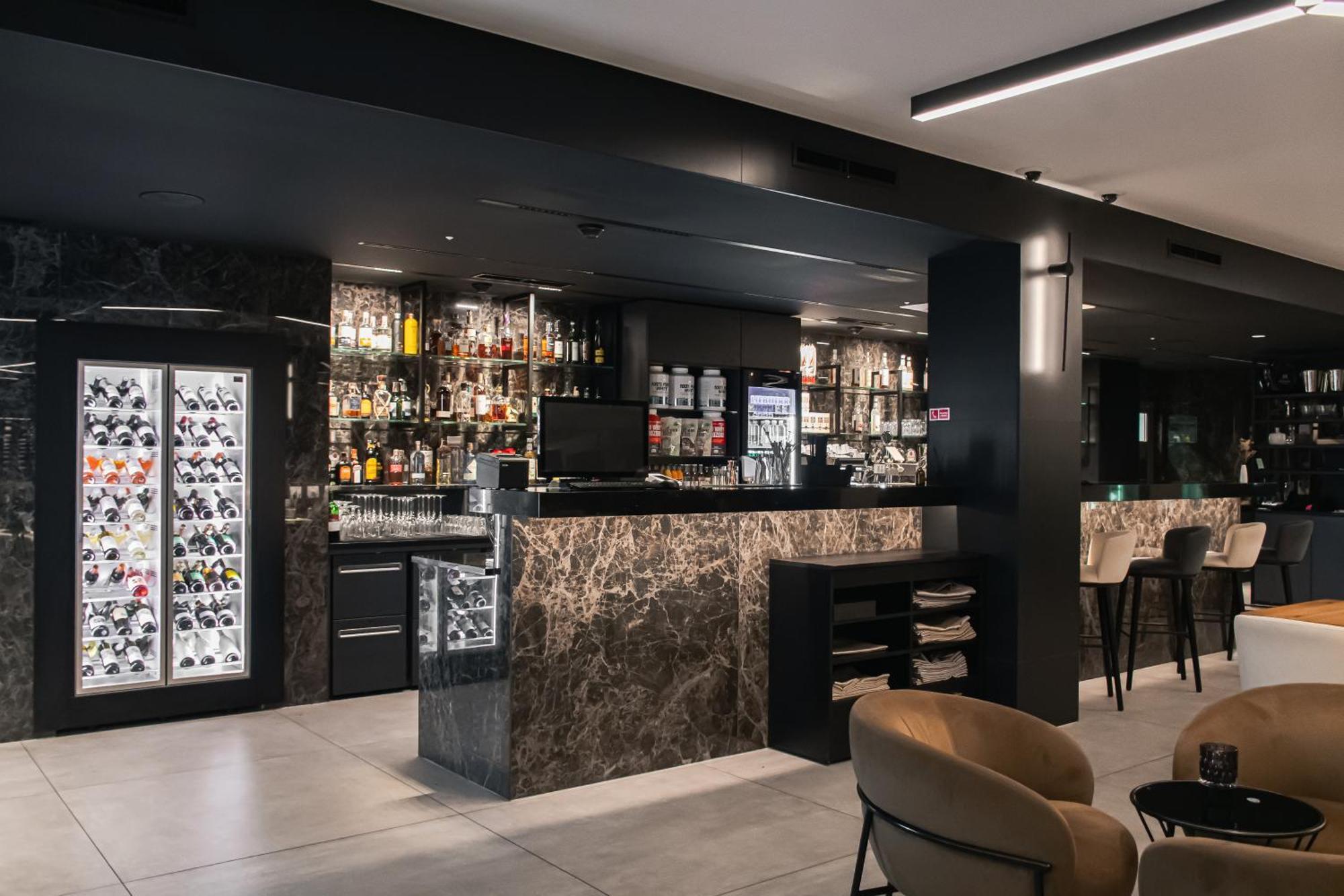 Rm Hotel Wellness & Congress Prievidza Dış mekan fotoğraf